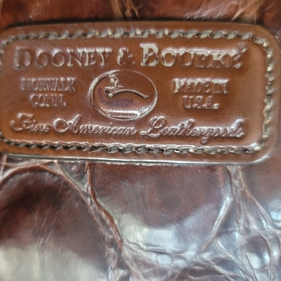 Vintage Dooney & Bourke - classic! - Picture 6 of 11